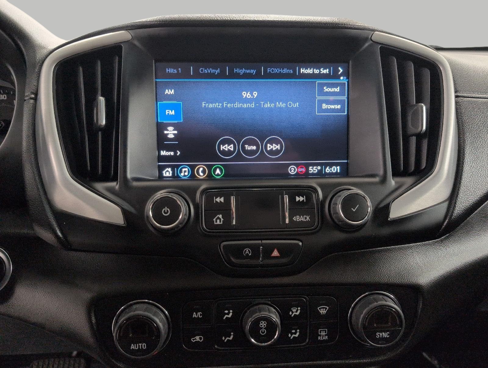 Used 2022 GMC Terrain SLE w/ Driver Convenience Package AWD/4WD image 7