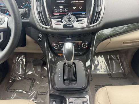 Used 2014 Ford Escape Titanium FWD image 11