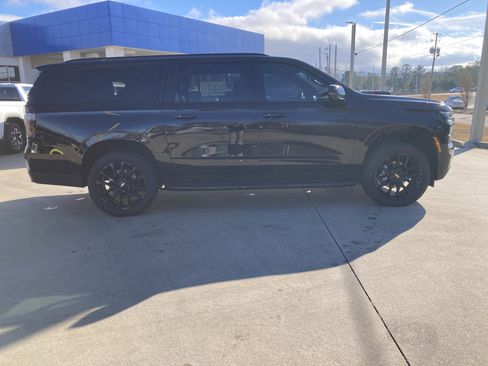 New 2025 Chevrolet Suburban RST w/ Advanced Technology Package image 5