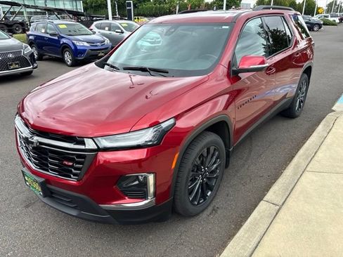 Used 2023 Chevrolet Traverse RS AWD/4WD image 5