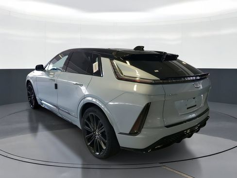 New 2026 Cadillac Lyriq V AWD/4WD image 4