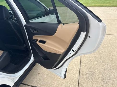 Used 2024 Chevrolet Equinox Premier w/ LPO, Floor Liner Package FWD image 20
