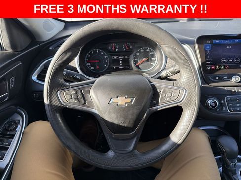 Used 2021 Chevrolet Malibu LT image 14