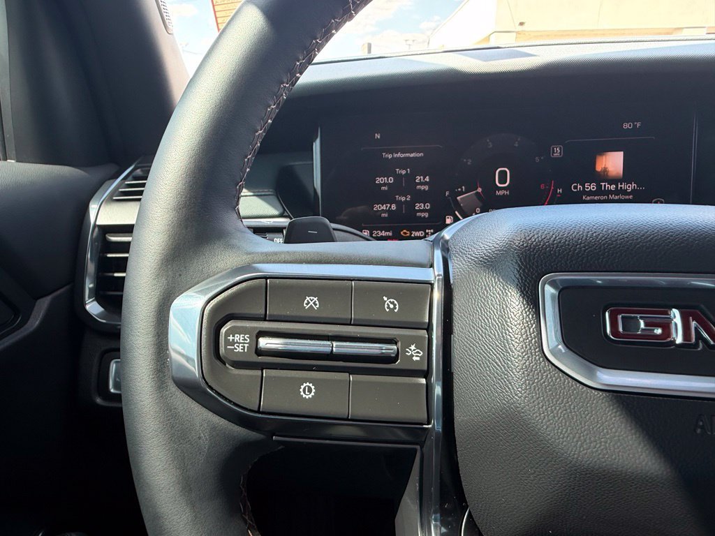 Used 2026 GMC Acadia AT4 w/ Luxury Package AWD/4WD image 30