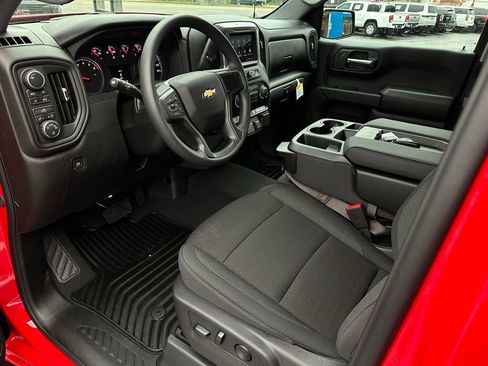 New 2026 Chevrolet Silverado 1500 Custom w/ LPO, Dark Essentials Package image 9