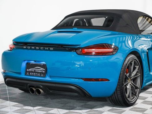 Used 2018 Porsche 718 Boxster S image 6