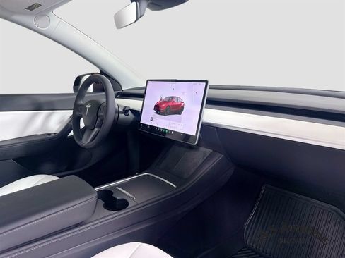 Used 2022 Tesla Model Y Performance AWD/4WD image 35