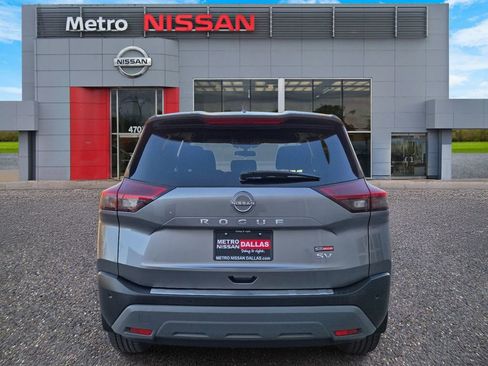 Certified 2023 Nissan Rogue SV image 5
