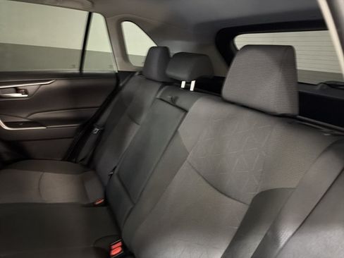 Used 2024 Toyota RAV4 XLE w/ Convenience Package FWD image 21