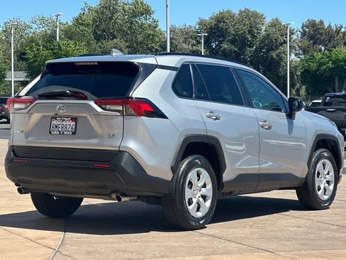 Certified 2019 Toyota RAV4 LE w/ Carpet Mat Package FWD image 4
