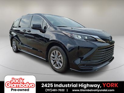 Used 2024 Toyota Sienna LE
