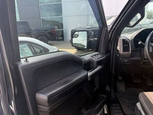 Used 2015 Ford F150 XLT w/ Equipment Group 302A Luxury AWD/4WD image 13