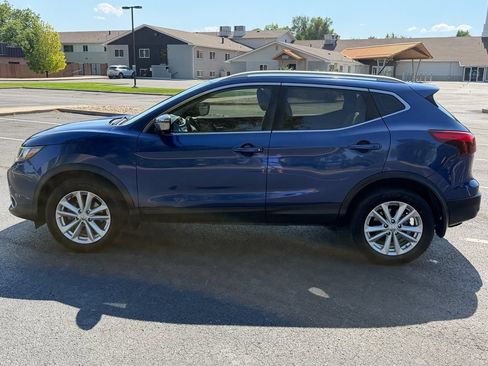 Used 2018 Nissan Rogue Sport SV w/ SV Technology Package AWD/4WD image 10