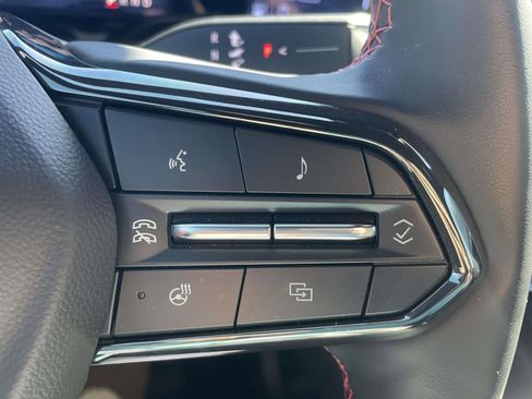 Used 2024 Chevrolet Equinox EV RS image 18