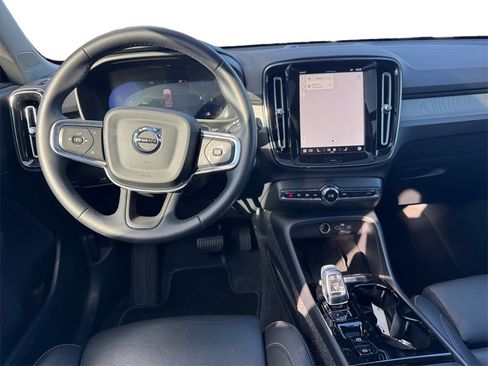 Certified 2025 Volvo XC40 B5 Plus image 35