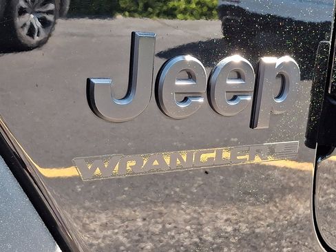 Used 2023 Jeep Wrangler Unlimited Sport AWD/4WD image 30