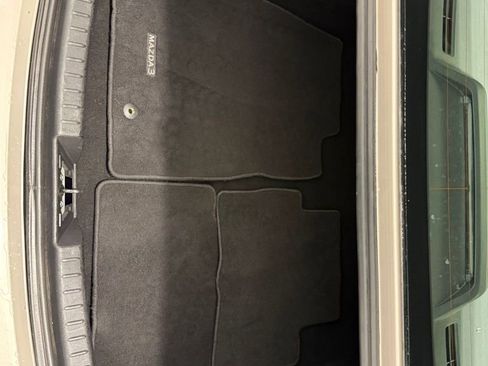 Used 2024 MAZDA MAZDA3 s image 30