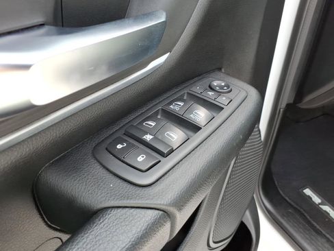 Used 2020 RAM 1500 Big Horn RWD image 11