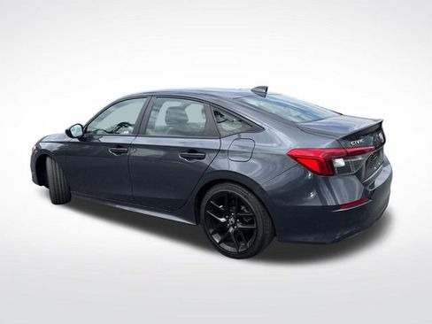 Used 2022 Honda Civic Sport image 3
