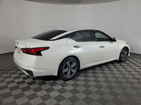 Used 2019 Nissan Altima 2.5 SV FWD image 4