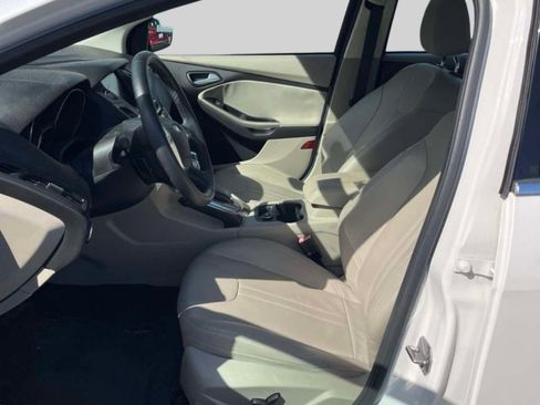 Used 2012 Ford Focus SEL image 2