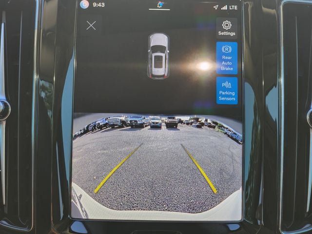 Certified 2024 Volvo XC60 T8 Core AWD/4WD image 22