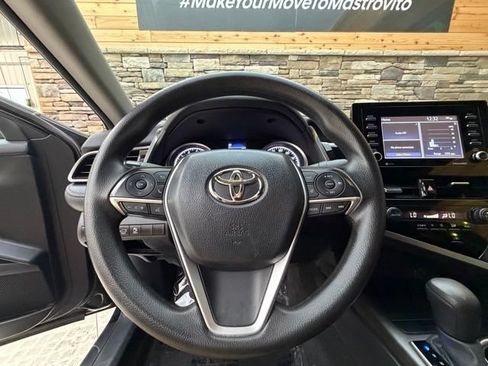 Used 2022 Toyota Camry LE w/ Convenience Package FWD image 19