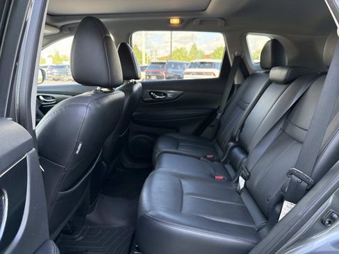 Used 2015 Nissan Rogue SL w/ SL Premium Package AWD/4WD image 16