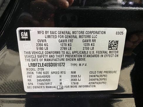 Certified 2025 Buick Envision Sport Touring image 31