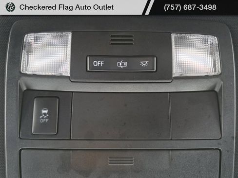 Used 2016 Toyota Tacoma TRD Sport image 21