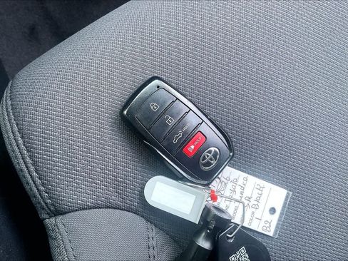 Used 2026 Toyota Tundra SR image 14