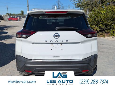Used 2021 Nissan Rogue S image 4