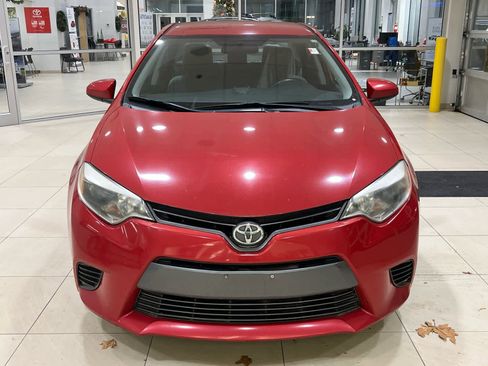 Used 2015 Toyota Corolla LE image 2