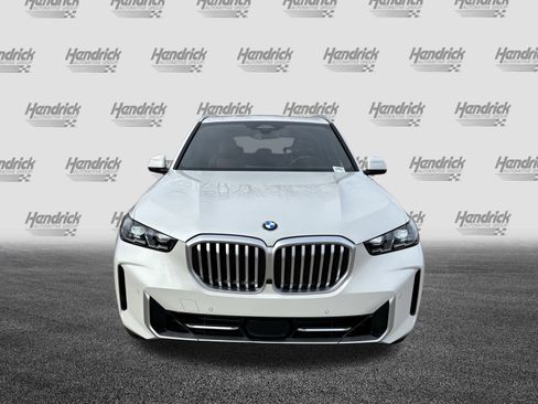 Used 2026 BMW X5 sDrive40i w/ Premium Package image 3