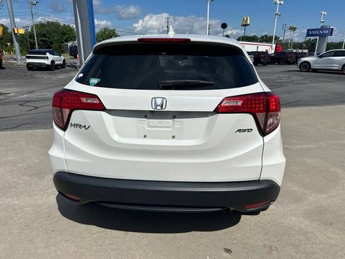 Used 2017 Honda HR-V EX image 6