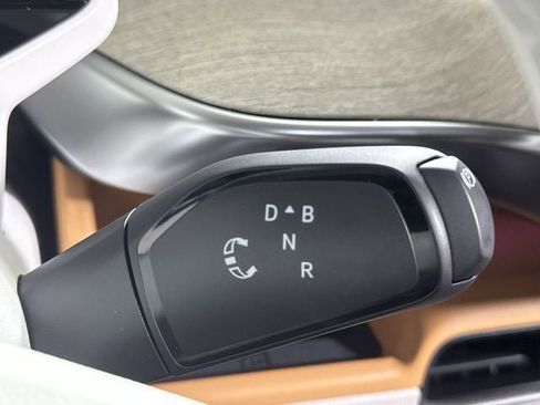 New 2025 Volkswagen ID. Buzz 1st Edition image 21