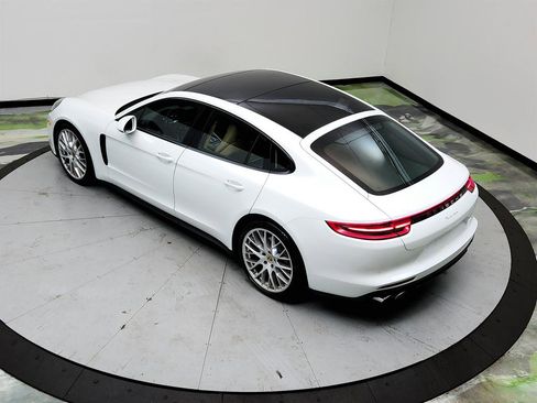 Used 2019 Porsche Panamera 4 AWD/4WD image 36