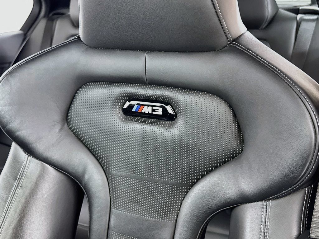 Used 2018 BMW M3 RWD image 19