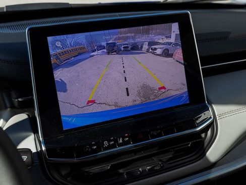 Used 2026 Jeep Compass Limited image 20