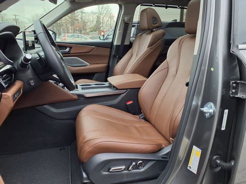 Certified 2026 Acura MDX w/Technology Package image 18