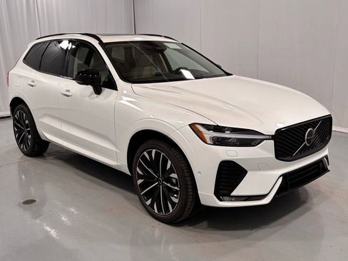 New 2026 Volvo XC60 B5 Ultra w/ Protection Package Premier image 4