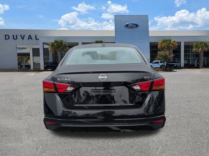 Used 2023 Nissan Altima 2.5 SV