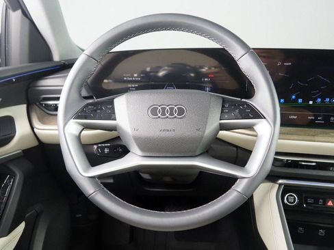 Used 2025 Audi Q5 2.0T Premium Plus AWD/4WD image 18