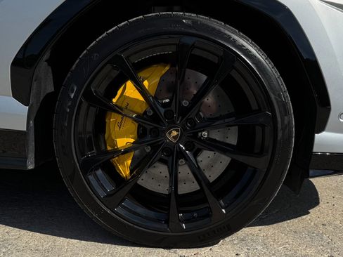 Used 2021 Lamborghini Urus image 71