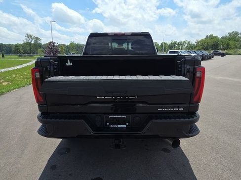 Used 2024 GMC Sierra 2500 Denali w/ Denali Reserve Package AWD/4WD image 10