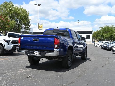 Used 2023 Toyota Tacoma SR5 RWD image 5