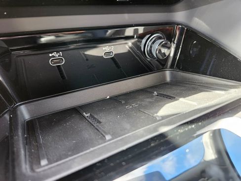 New 2025 Audi Q5 Premium Plus image 17