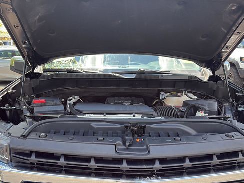 Certified 2022 Chevrolet Silverado 1500 LT AWD/4WD image 24
