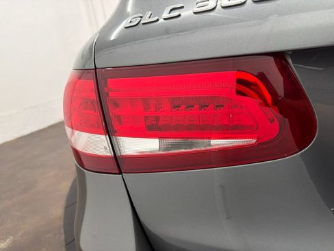 Used 2018 Mercedes-Benz GLC 300 image 11