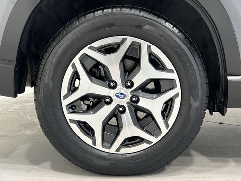 Certified 2022 Subaru Forester Premium image 10